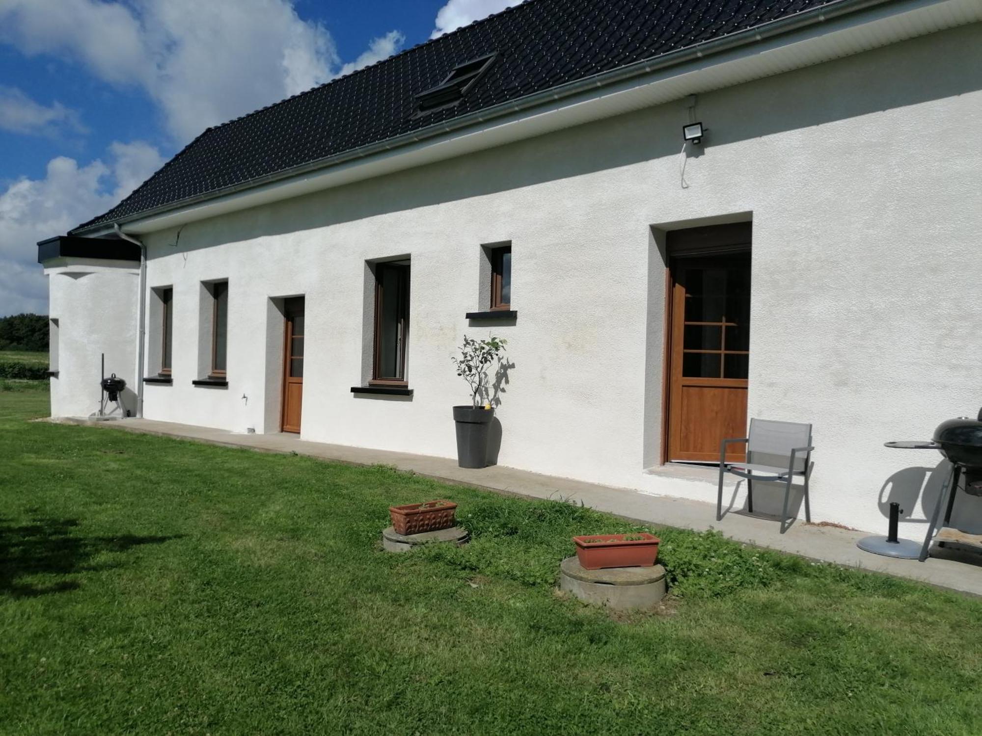 Auberge A La Ferme Surques Eksteriør bilde
